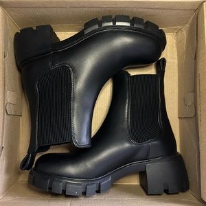 COPY - Steve Madden Hola Chelsea Boot
